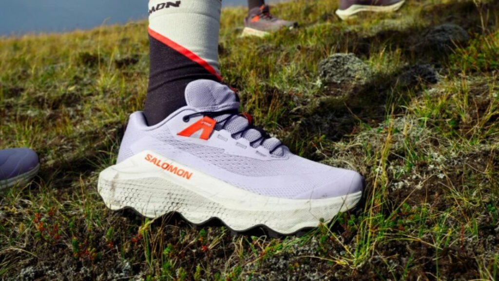 Trail running thrills: new gear and records at 100k races!