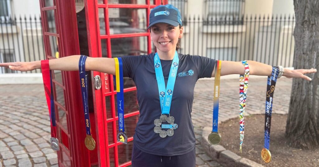 Brave Marathon Mom Triumphs Through Double Mastectomy and Hysterectomy Challenges Brave marathon mom triumphs through double mastectomy and hysterectomy challenges