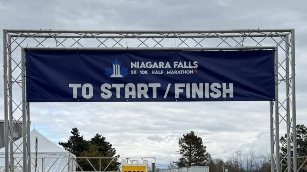Niagara falls marathon disqualifies winners after lead cyclist incorrectly directs