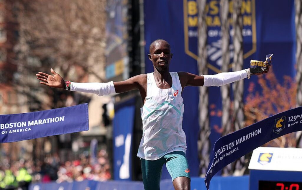John Korir Joins Valencia Marathon Lineup, Heightening Competition for €1 Million Bonus John korir joins valencia marathon lineup, heightening competition for €1