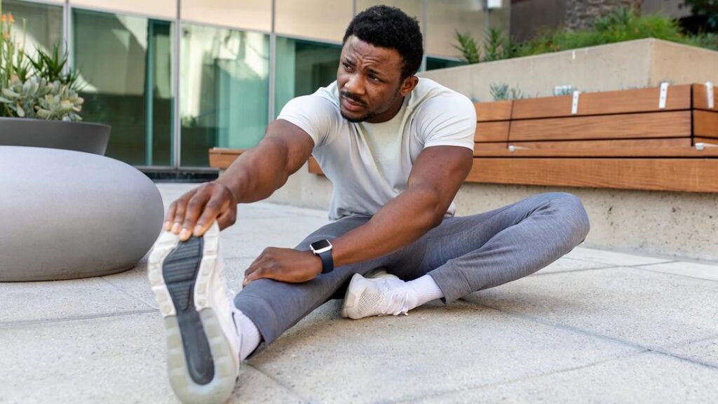 Paralyzed runner tackles 50 mile race in stunning mountain journey for